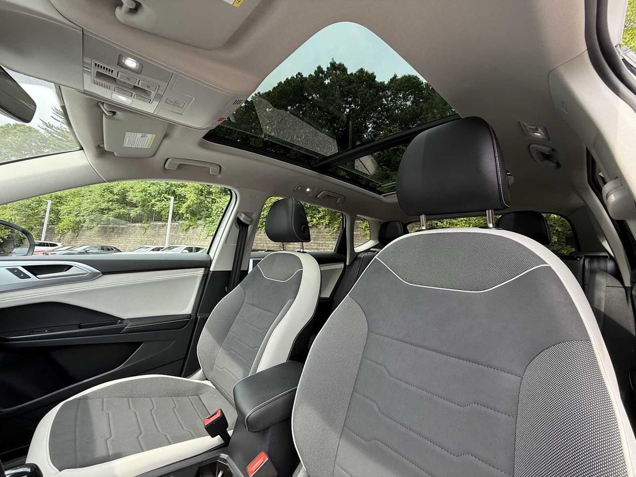 2025 Volkswagen Taos SE Westborough MA