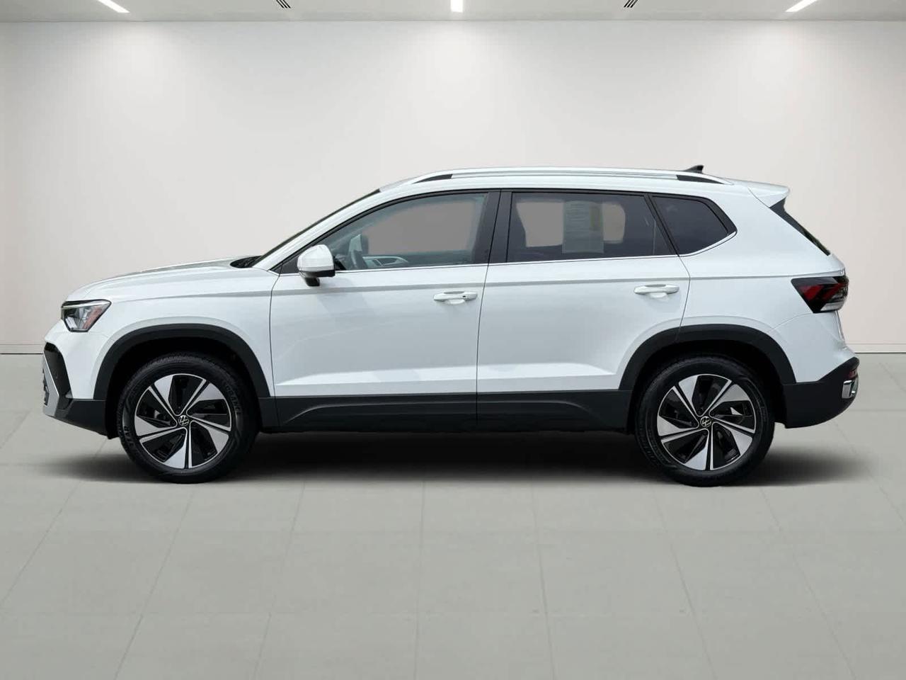 2025 Volkswagen Taos SE Westborough MA