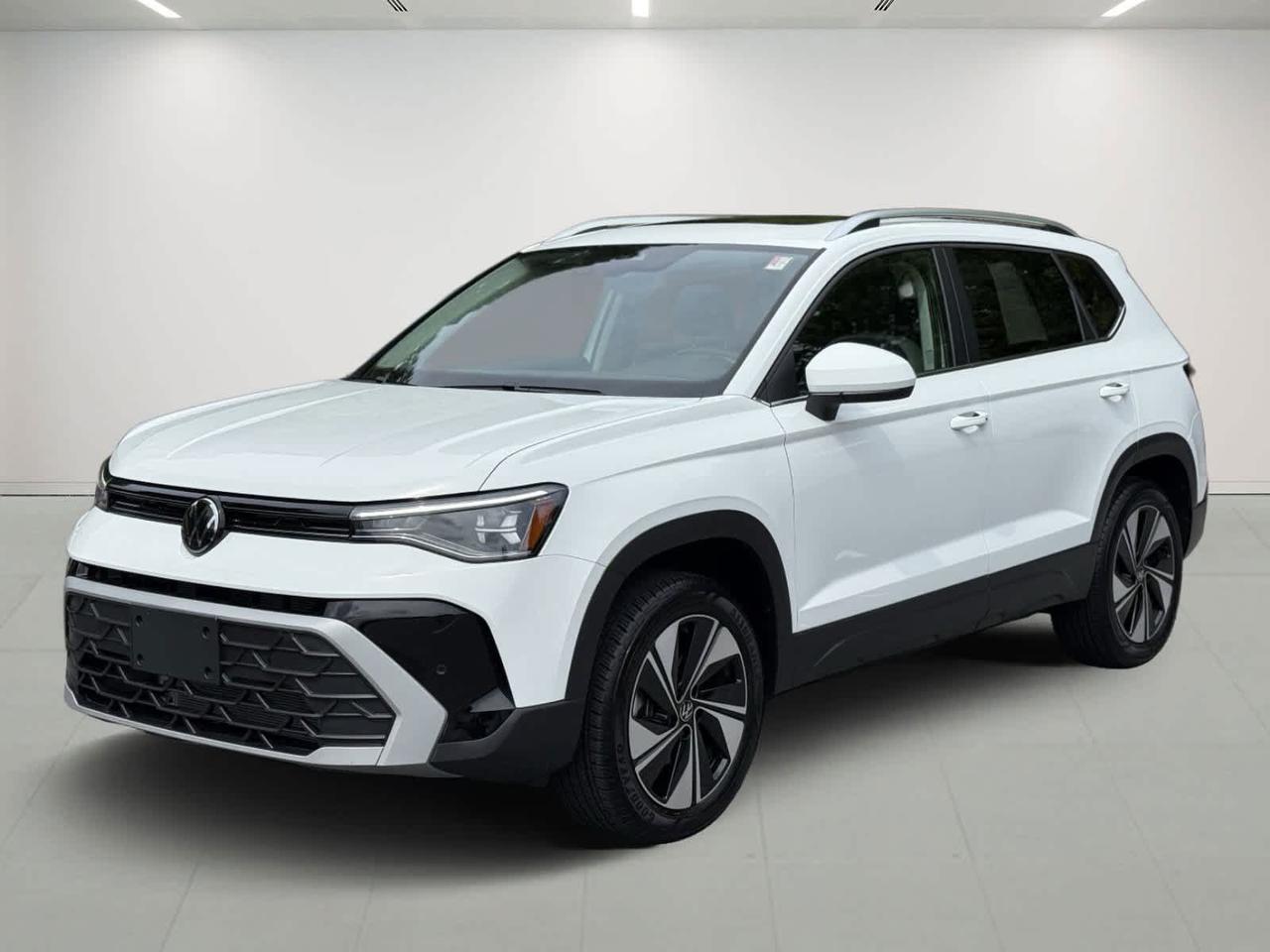 2025 Volkswagen Taos SE Westborough MA