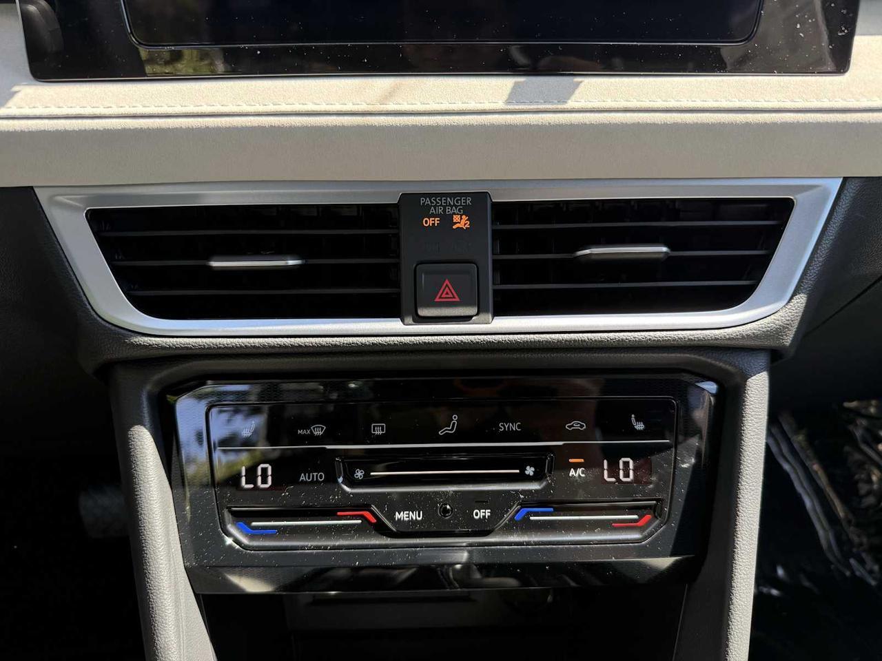 2025 Volkswagen Taos SE Westborough MA