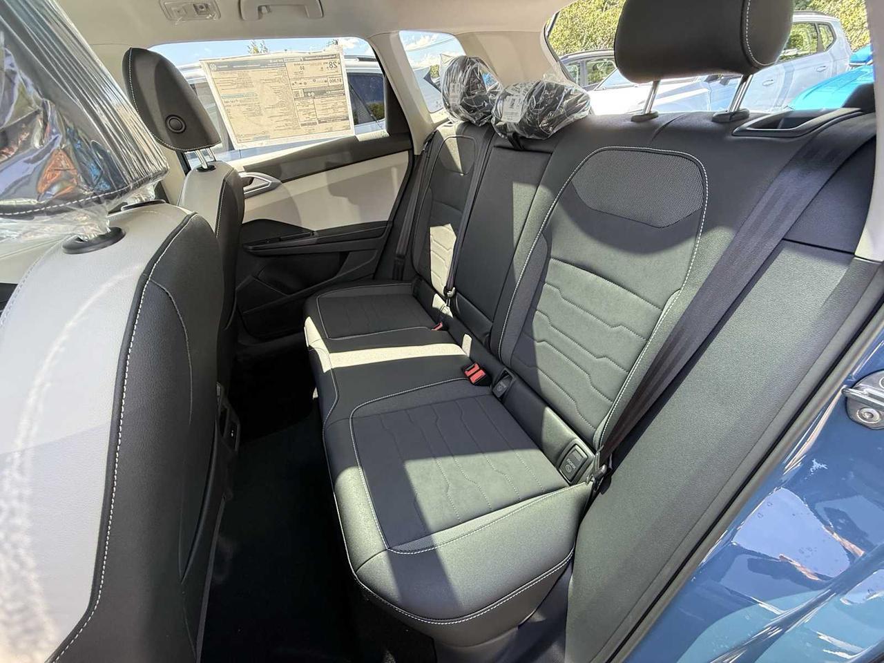 2025 Volkswagen Taos SE Westborough MA