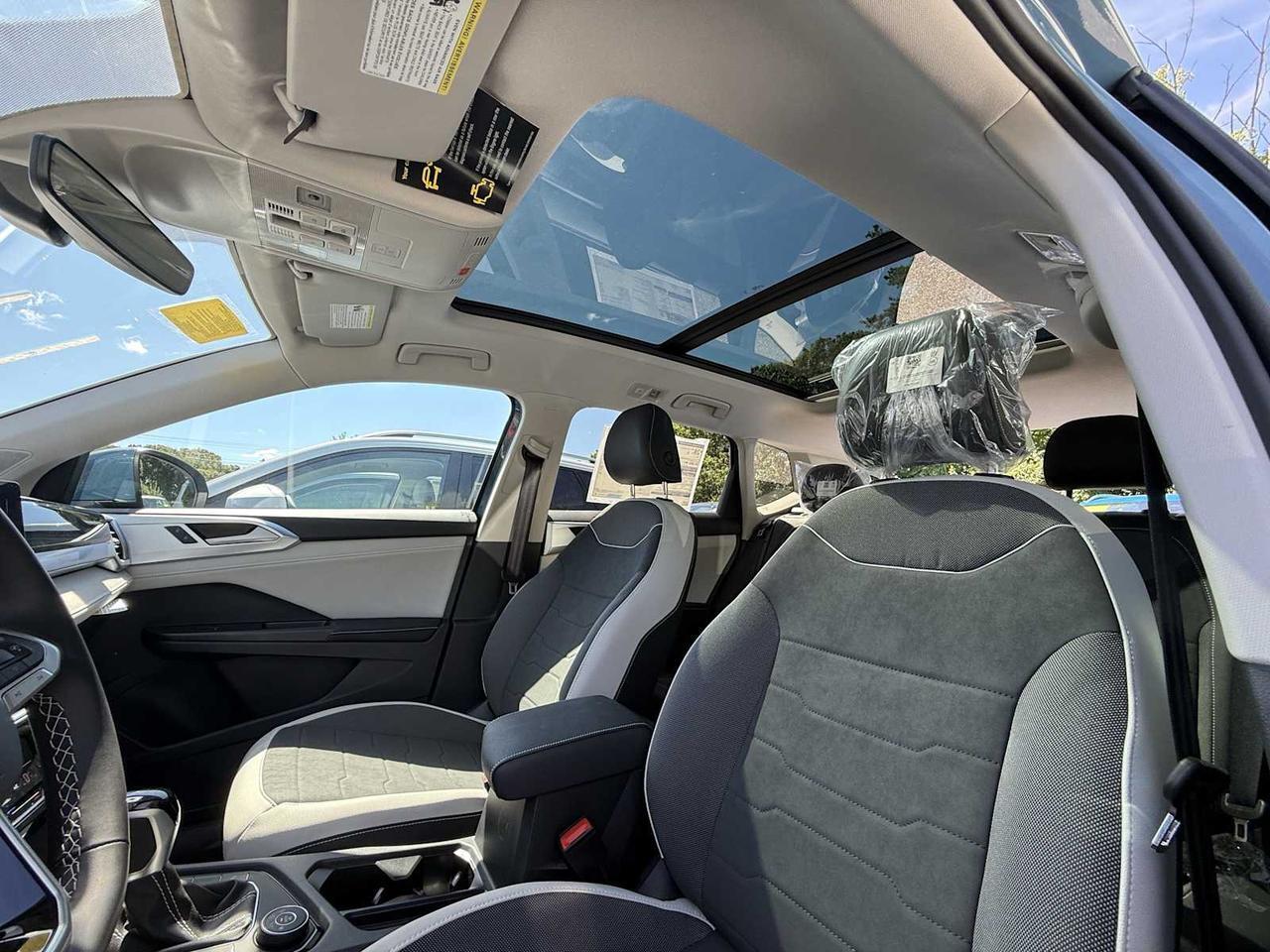 2025 Volkswagen Taos SE Westborough MA