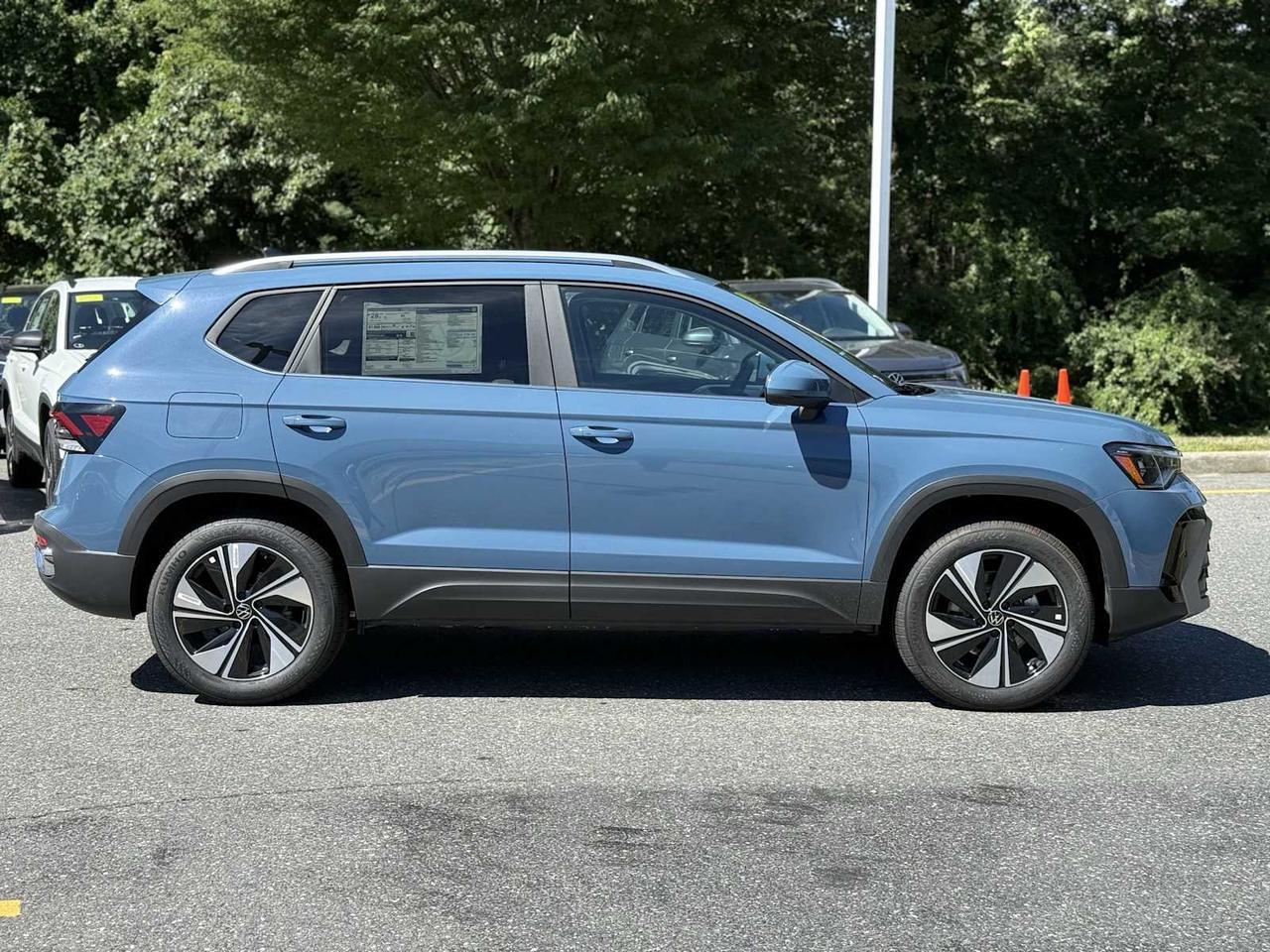 2025 Volkswagen Taos SE Westborough MA