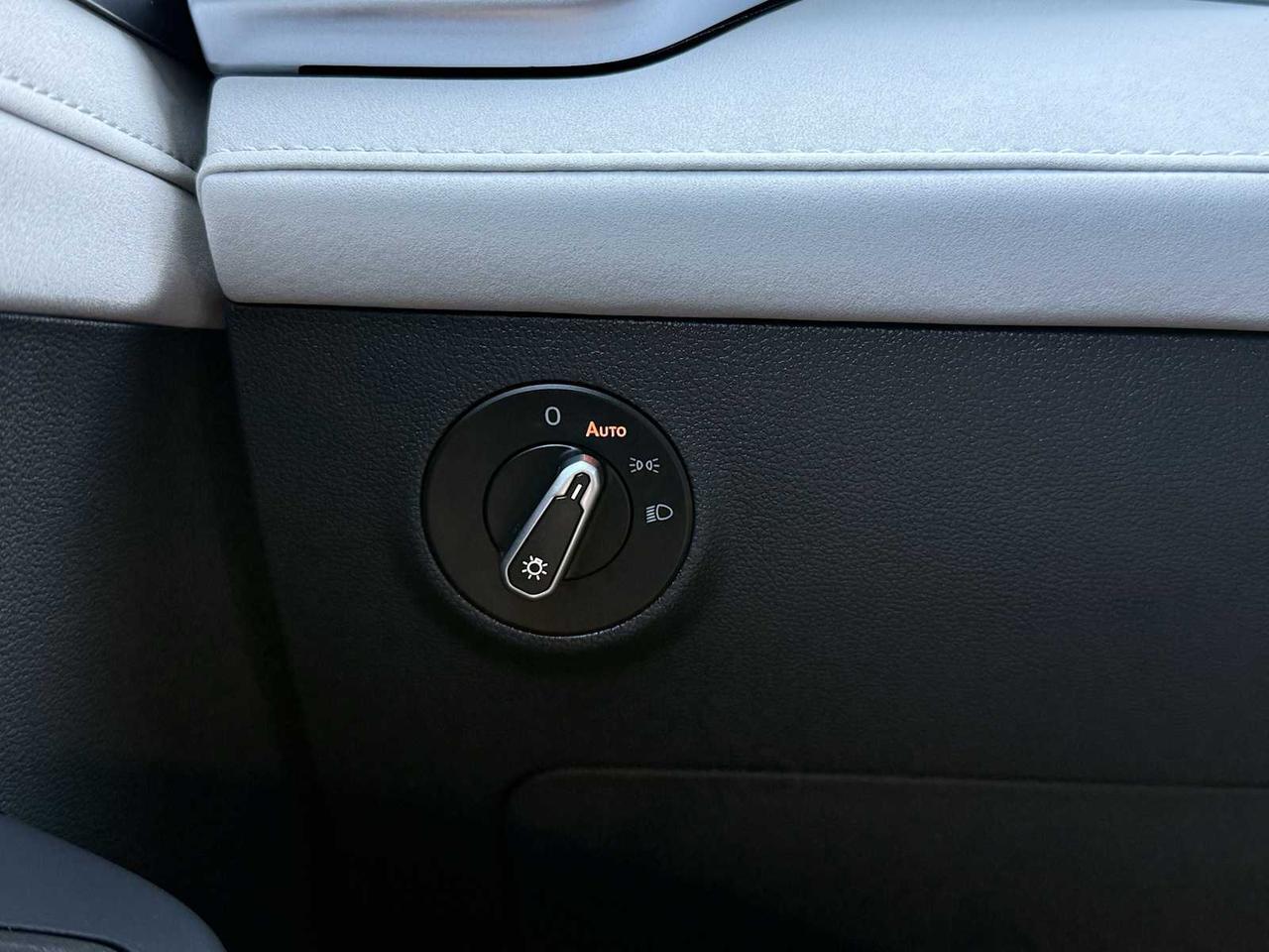 2025 Volkswagen Taos SE Westborough MA