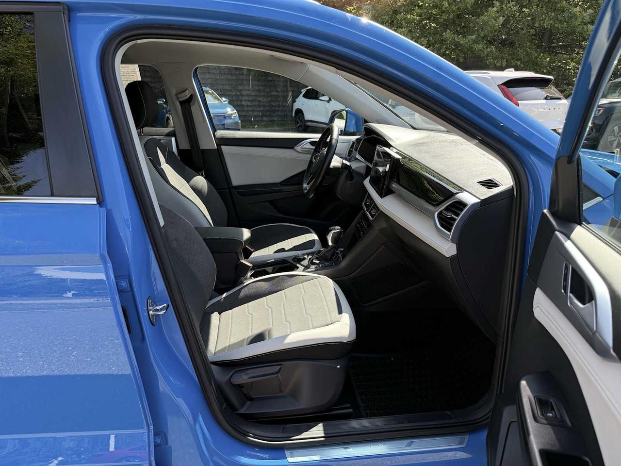 2025 Volkswagen Taos SE Westborough MA