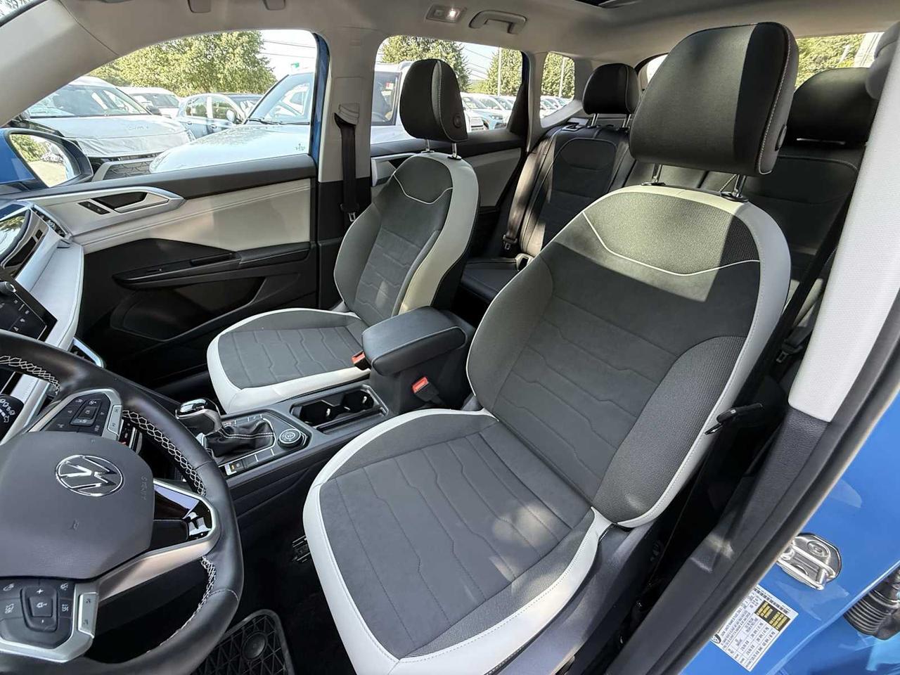 2025 Volkswagen Taos SE Westborough MA