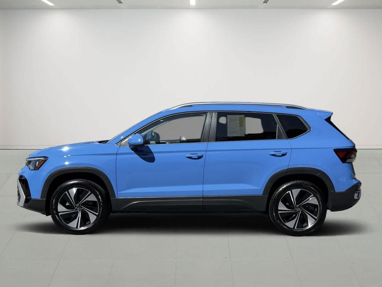 2025 Volkswagen Taos SE Westborough MA