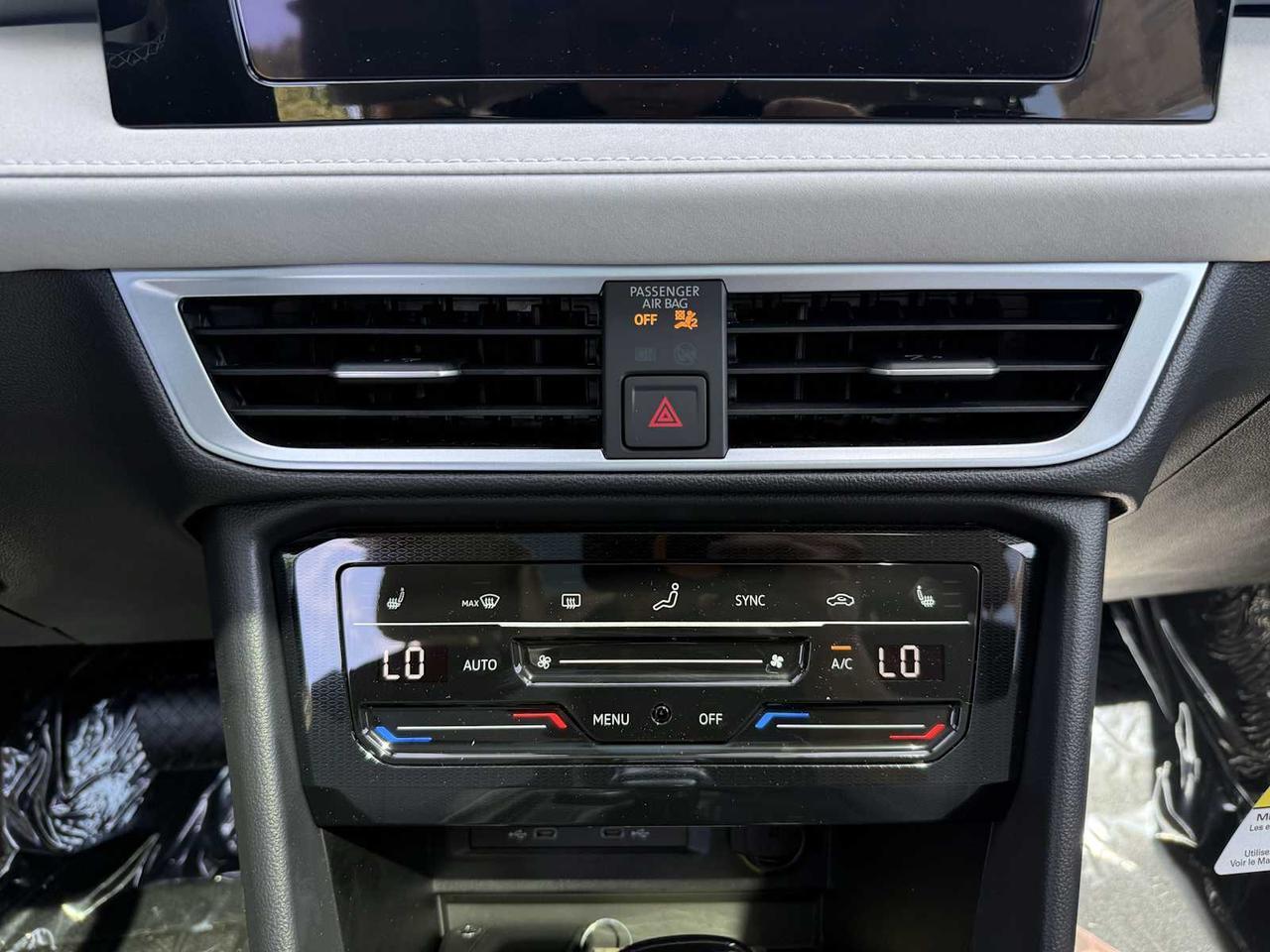 2025 Volkswagen Taos SE Westborough MA
