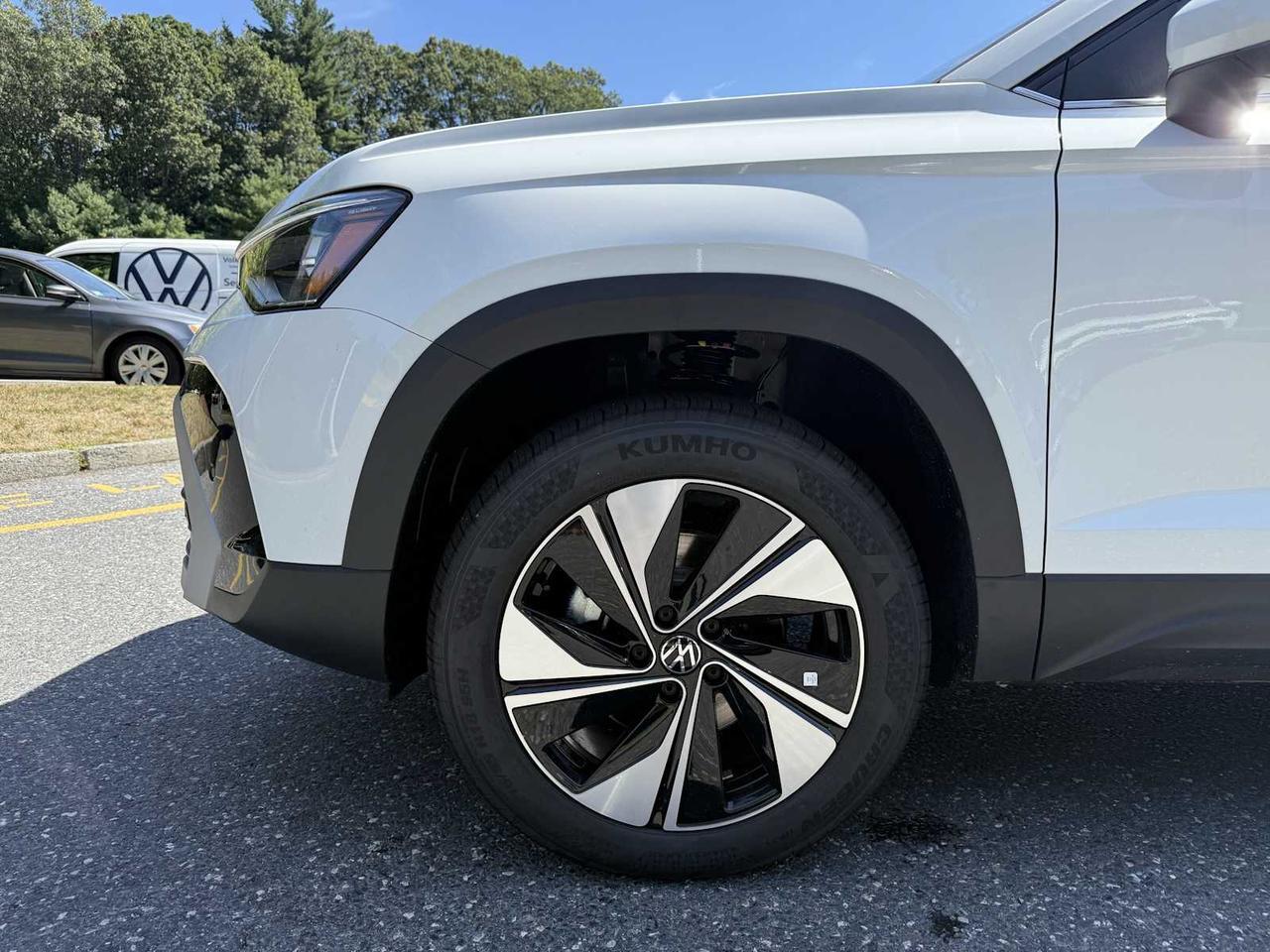 2025 Volkswagen Taos SE Westborough MA