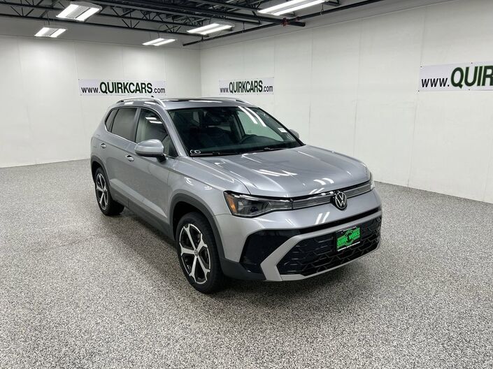 2025 Volkswagen Taos SEL Oshkosh WI