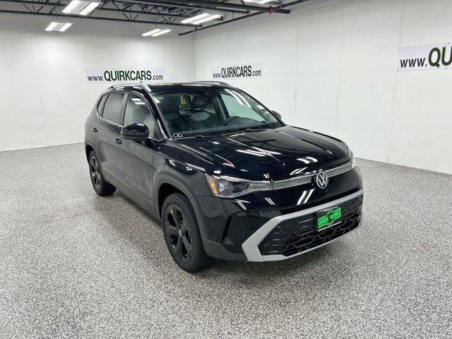 2025 Volkswagen Taos SEL Oshkosh WI