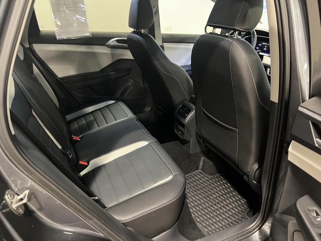 2025 Volkswagen Taos SEL Parker CO