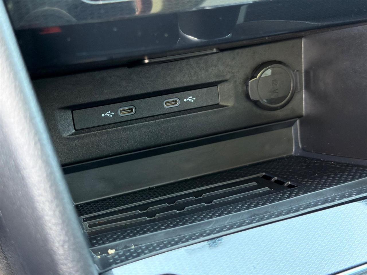 2025 Volkswagen Taos SEL Hagerstown MD