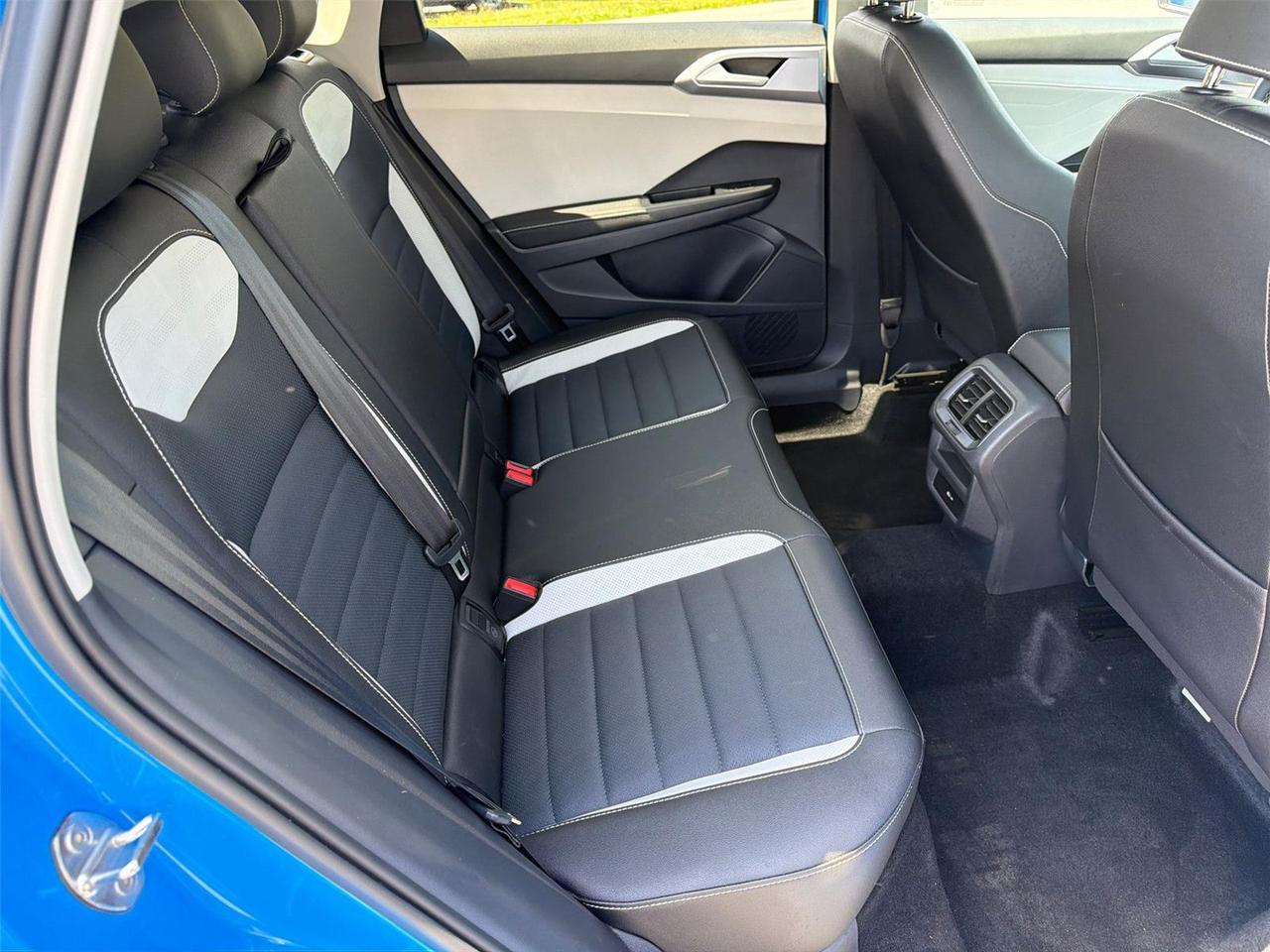 2025 Volkswagen Taos SEL Hagerstown MD