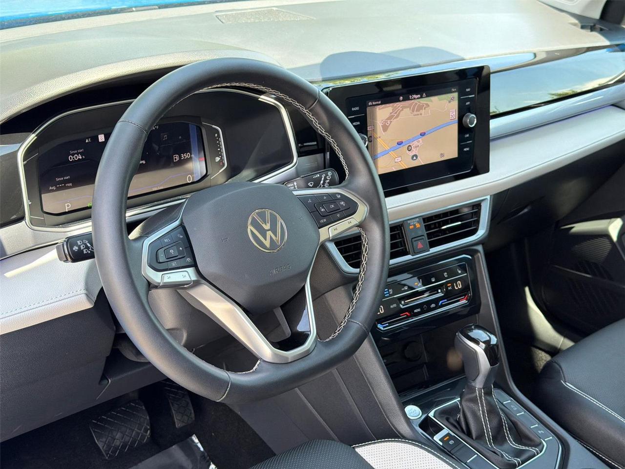 2025 Volkswagen Taos SEL Hagerstown MD