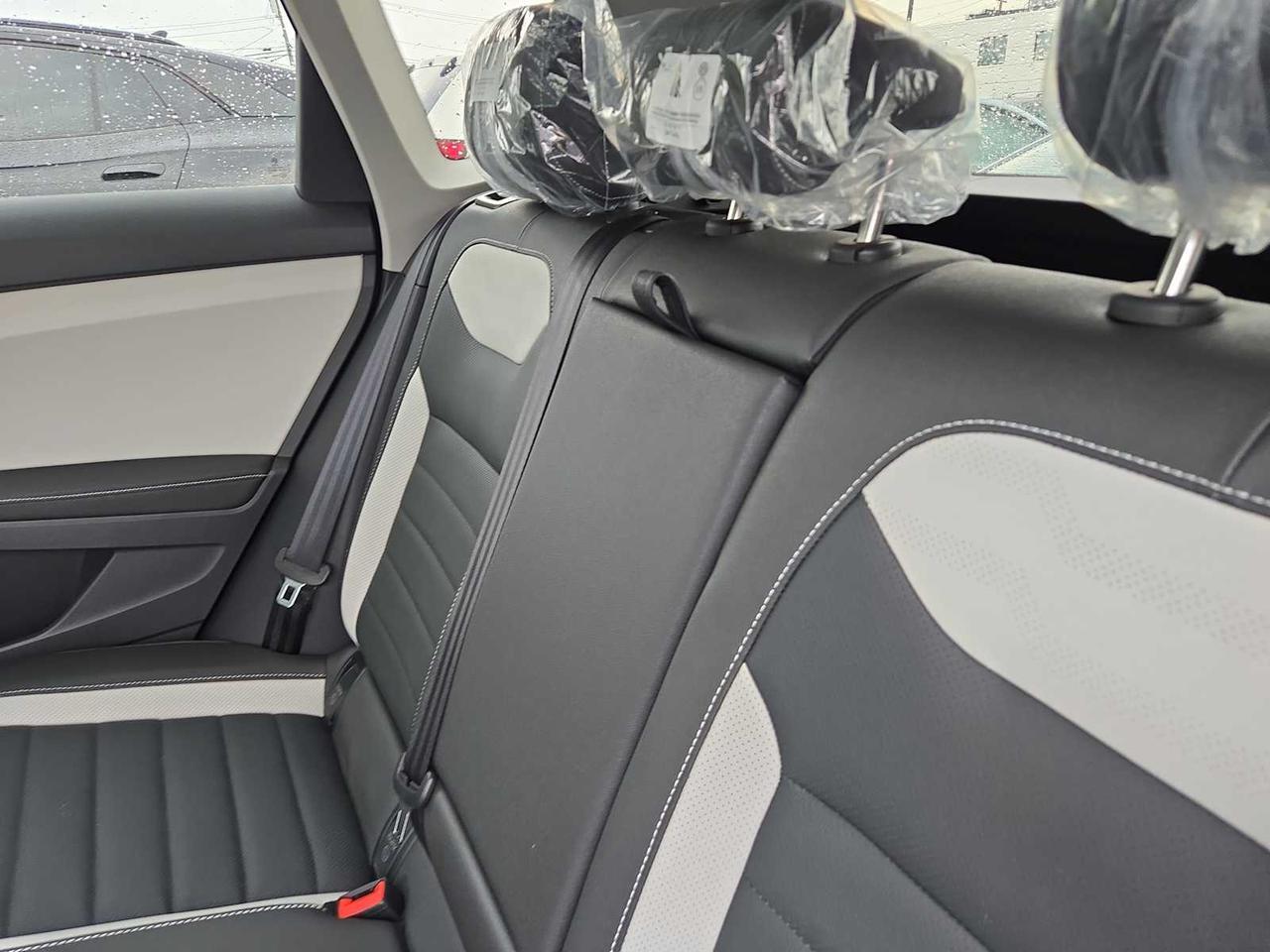 2025 Volkswagen Taos SEL Medford MA