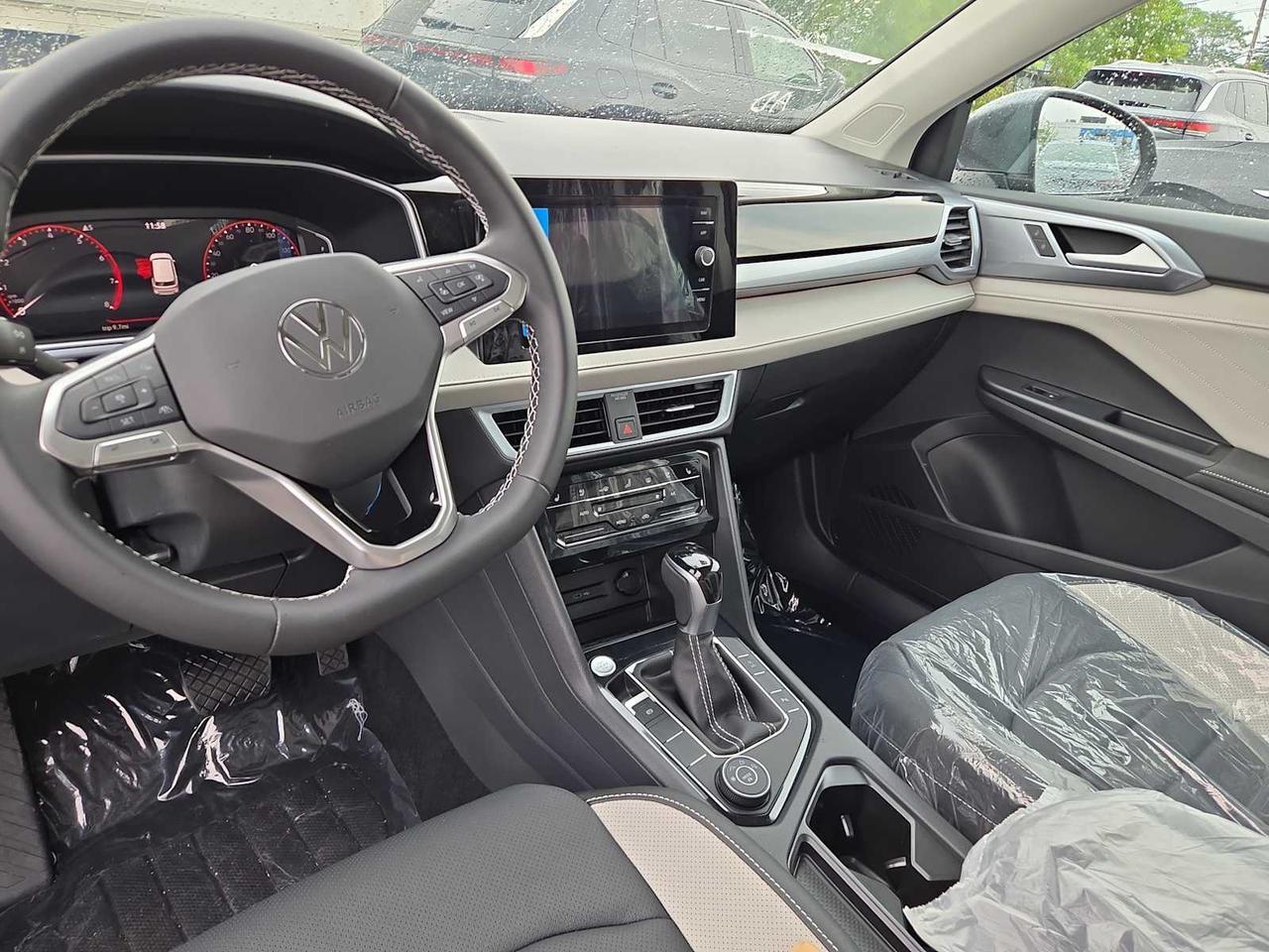 2025 Volkswagen Taos SEL Medford MA