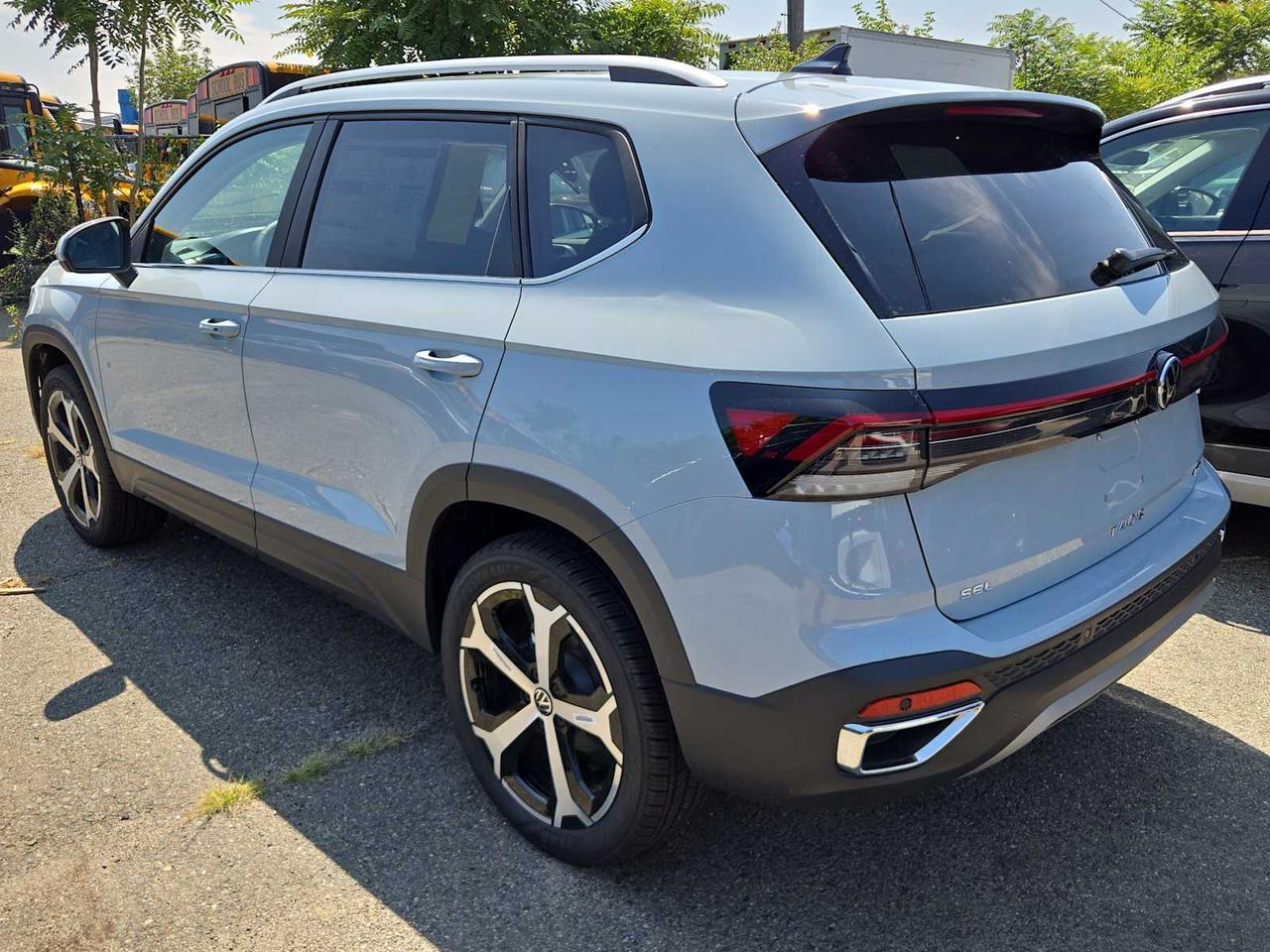 2025 Volkswagen Taos SEL Medford MA