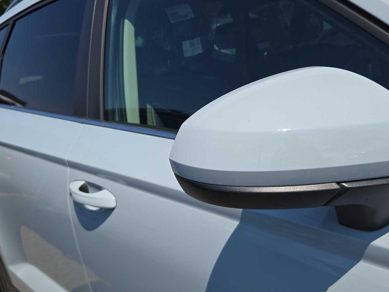 2025 Volkswagen Taos SEL Medford MA