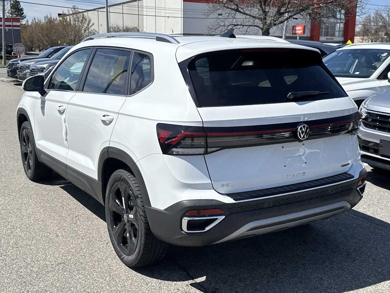 2025 Volkswagen Taos SEL Medford MA