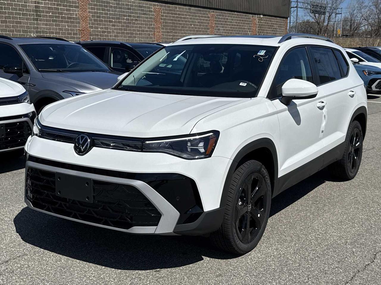 2025 Volkswagen Taos SEL Medford MA