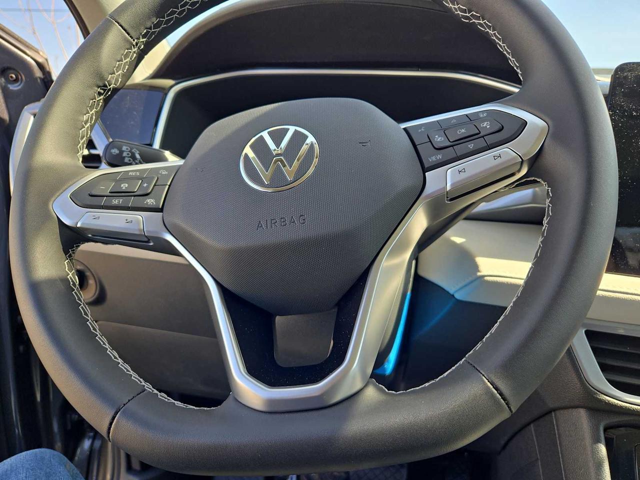2025 Volkswagen Taos SEL Medford MA