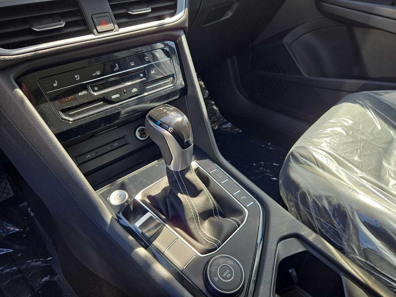 2025 Volkswagen Taos SEL Medford MA