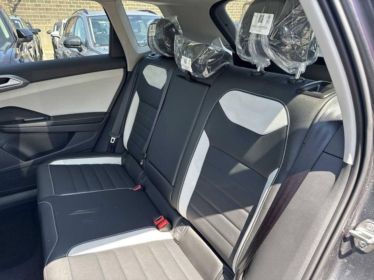 2025 Volkswagen Taos SEL Medford MA