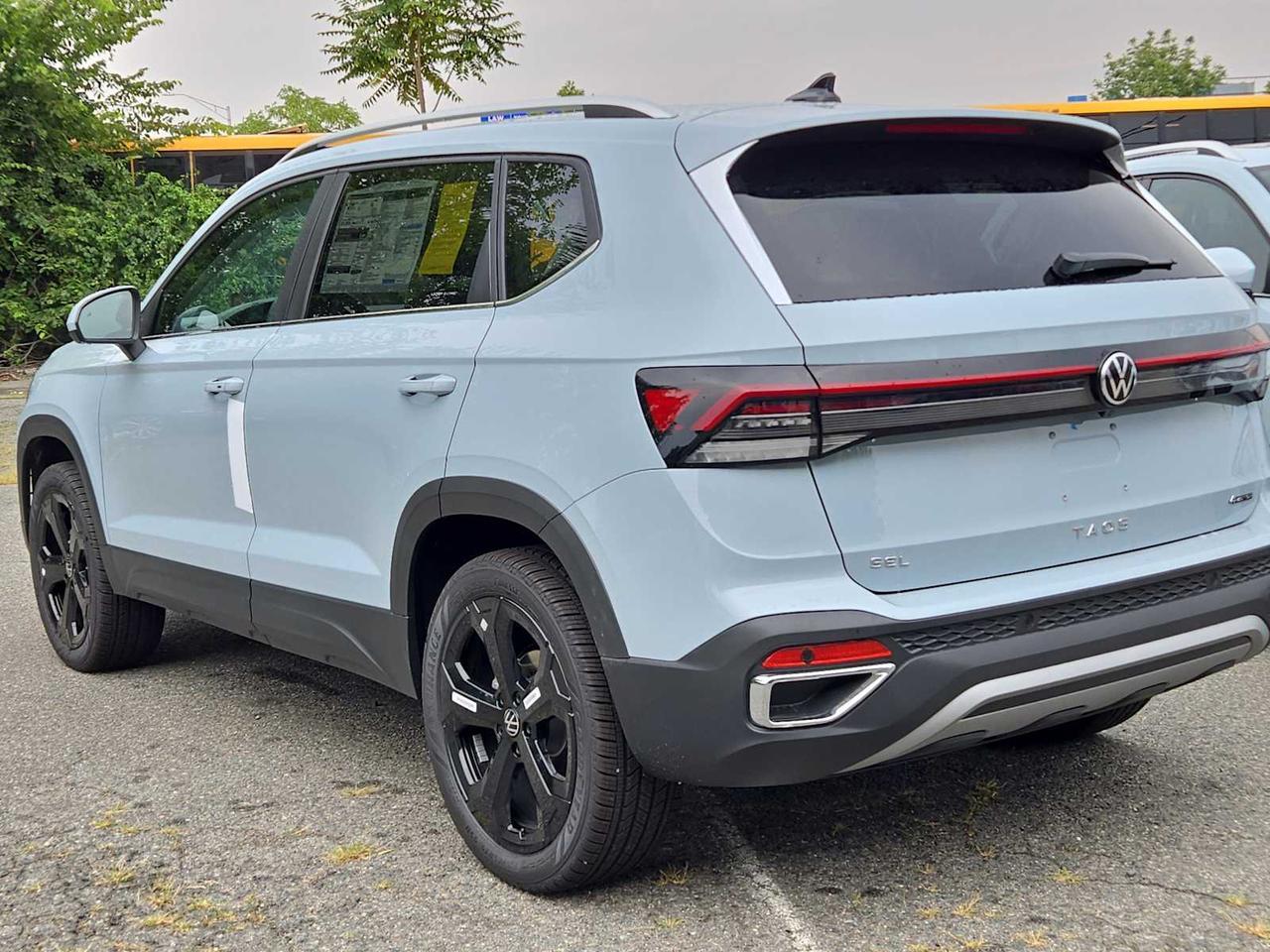 2025 Volkswagen Taos SEL Medford MA