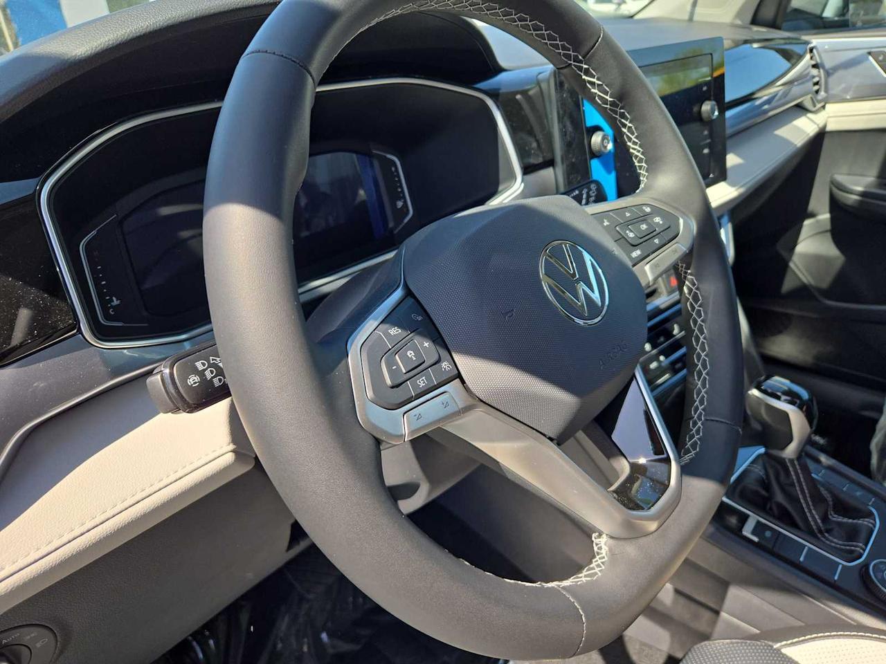 2025 Volkswagen Taos SEL Medford MA