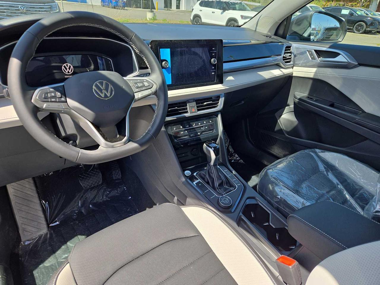 2025 Volkswagen Taos SEL Medford MA