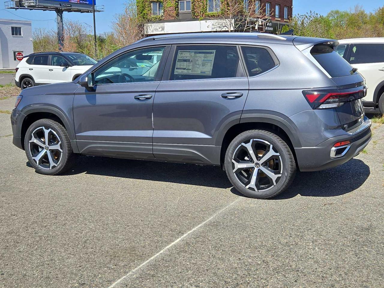 2025 Volkswagen Taos SEL Medford MA