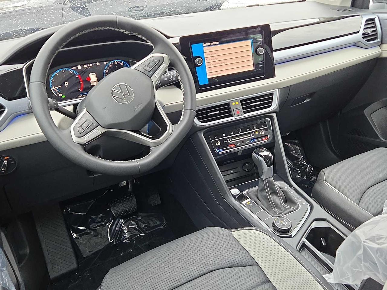 2025 Volkswagen Taos SEL Medford MA