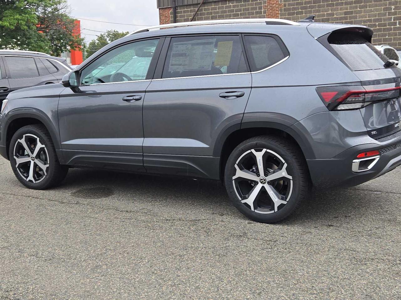 2025 Volkswagen Taos SEL Medford MA
