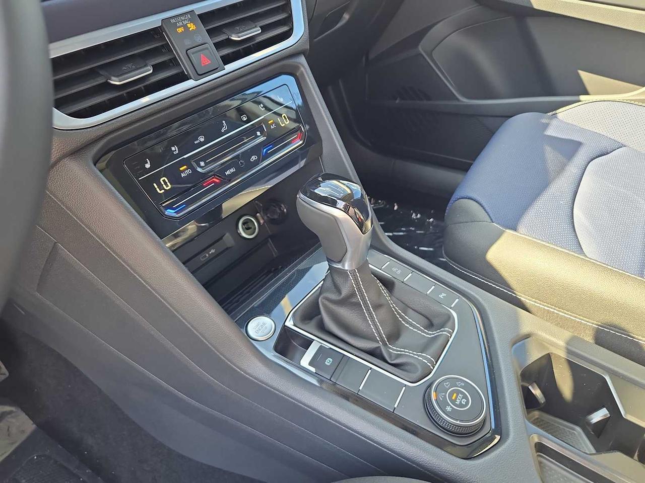 2025 Volkswagen Taos SEL Medford MA