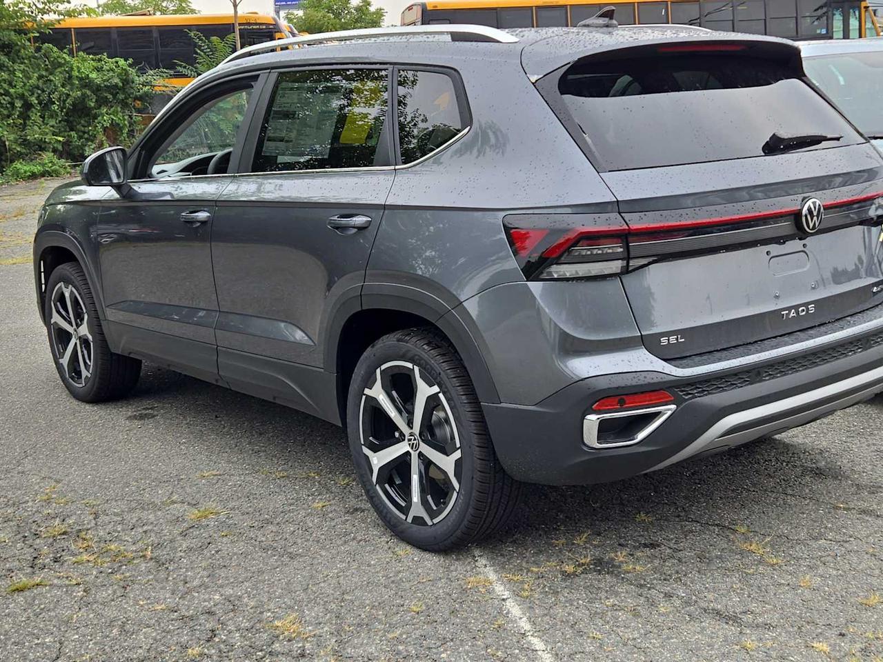 2025 Volkswagen Taos SEL Medford MA