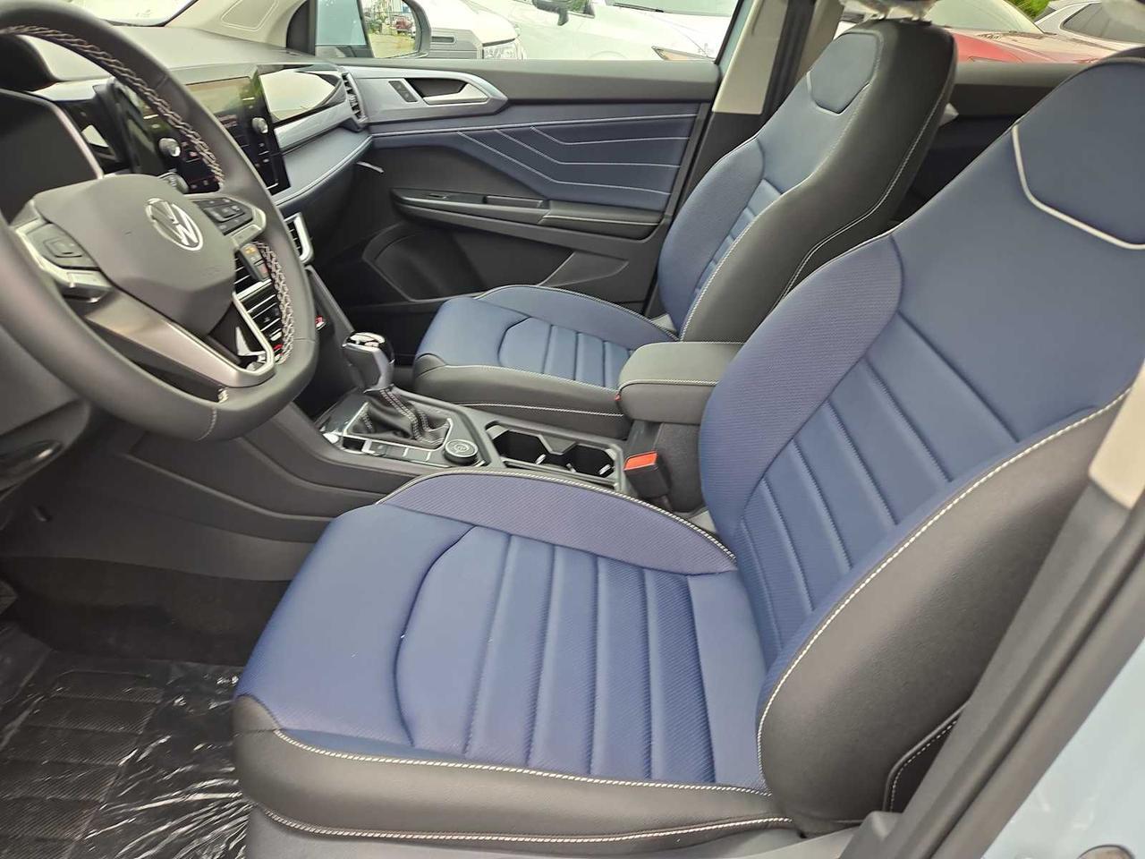 2025 Volkswagen Taos SEL Medford MA