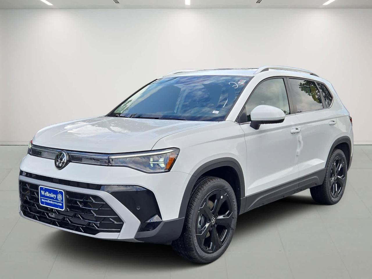 2025 Volkswagen Taos SEL Wellesley MA
