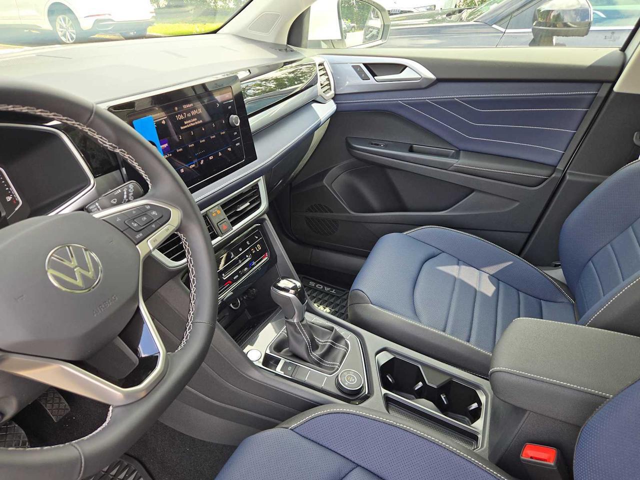 2025 Volkswagen Taos SEL Wellesley MA