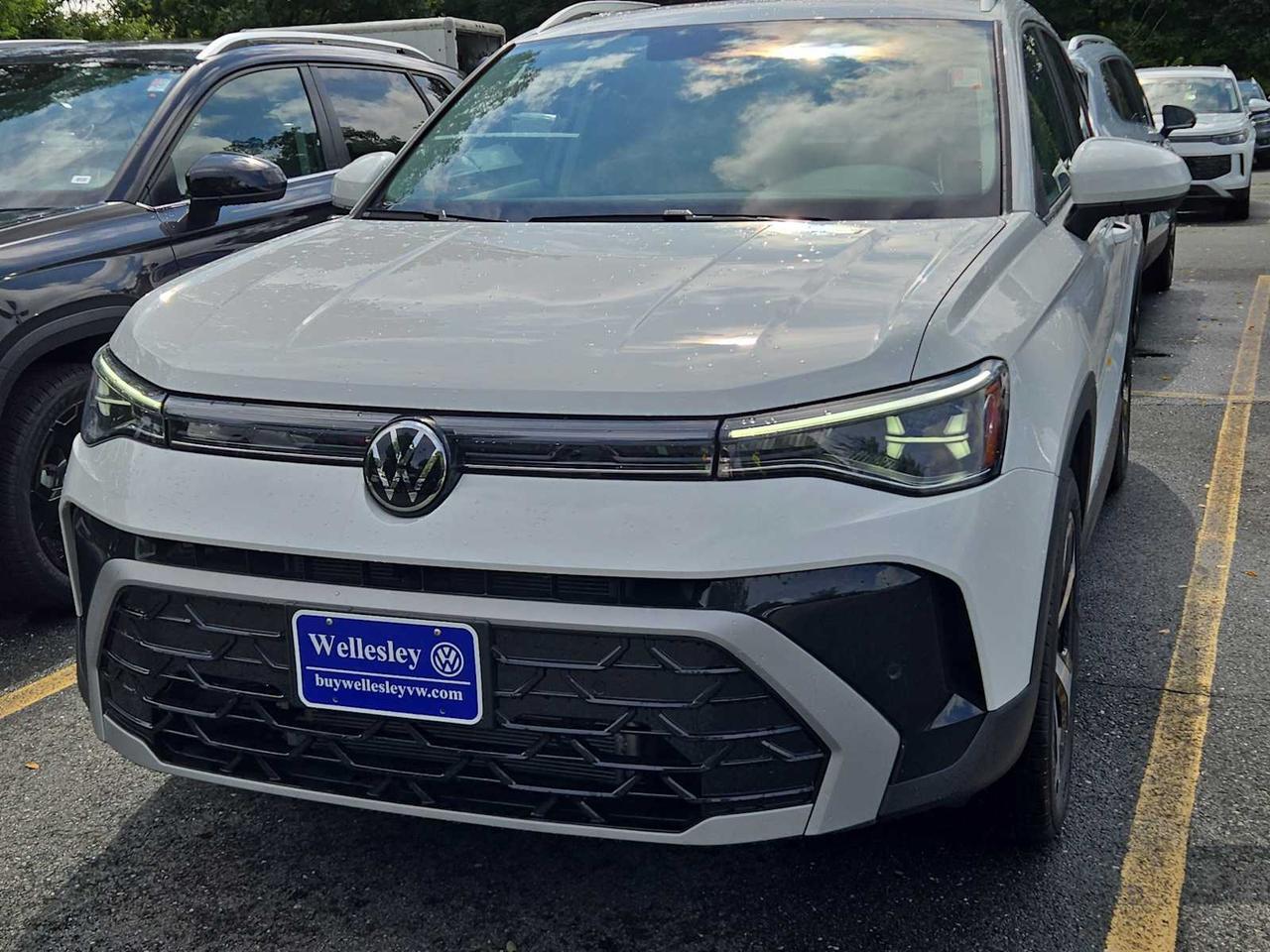 2025 Volkswagen Taos SEL Wellesley MA