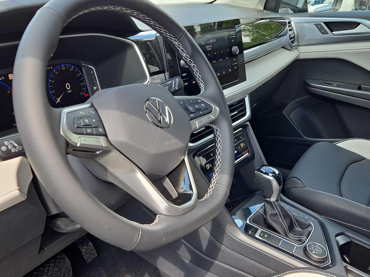 2025 Volkswagen Taos SEL Wellesley MA