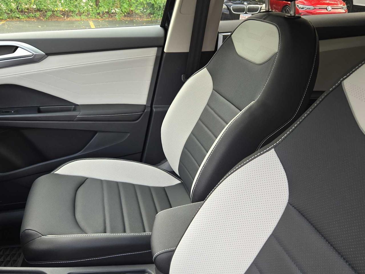 2025 Volkswagen Taos SEL Wellesley MA