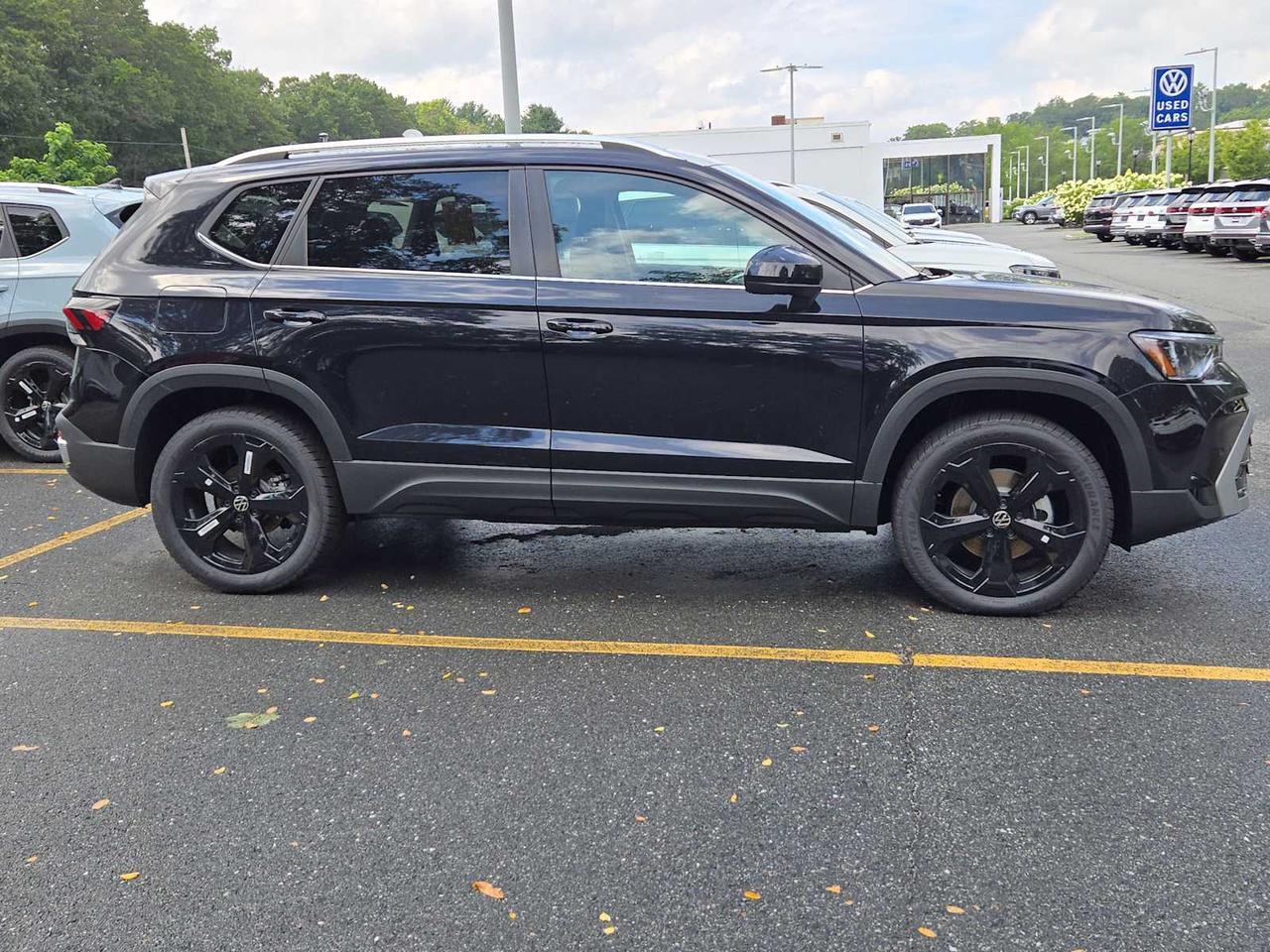 2025 Volkswagen Taos SEL Wellesley MA
