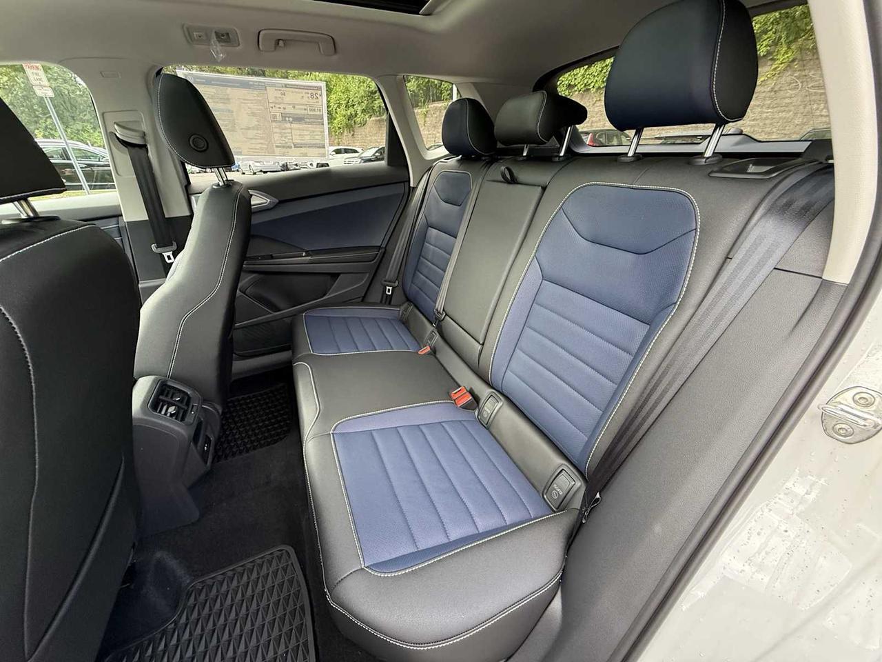 2025 Volkswagen Taos SEL Westborough MA