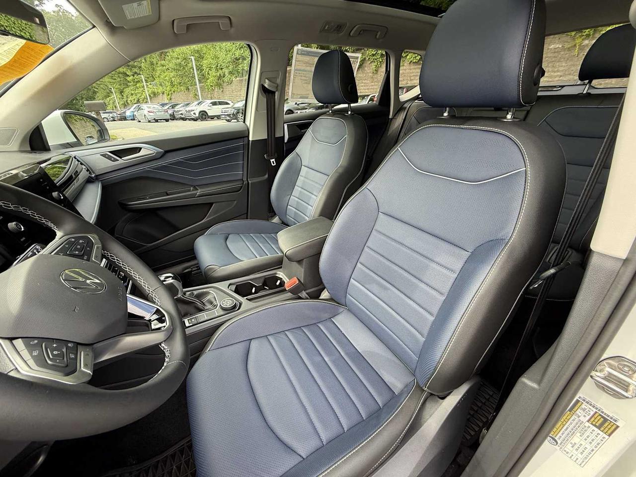2025 Volkswagen Taos SEL Westborough MA