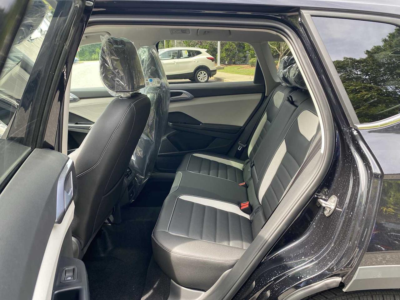 2025 Volkswagen Taos SEL Westborough MA