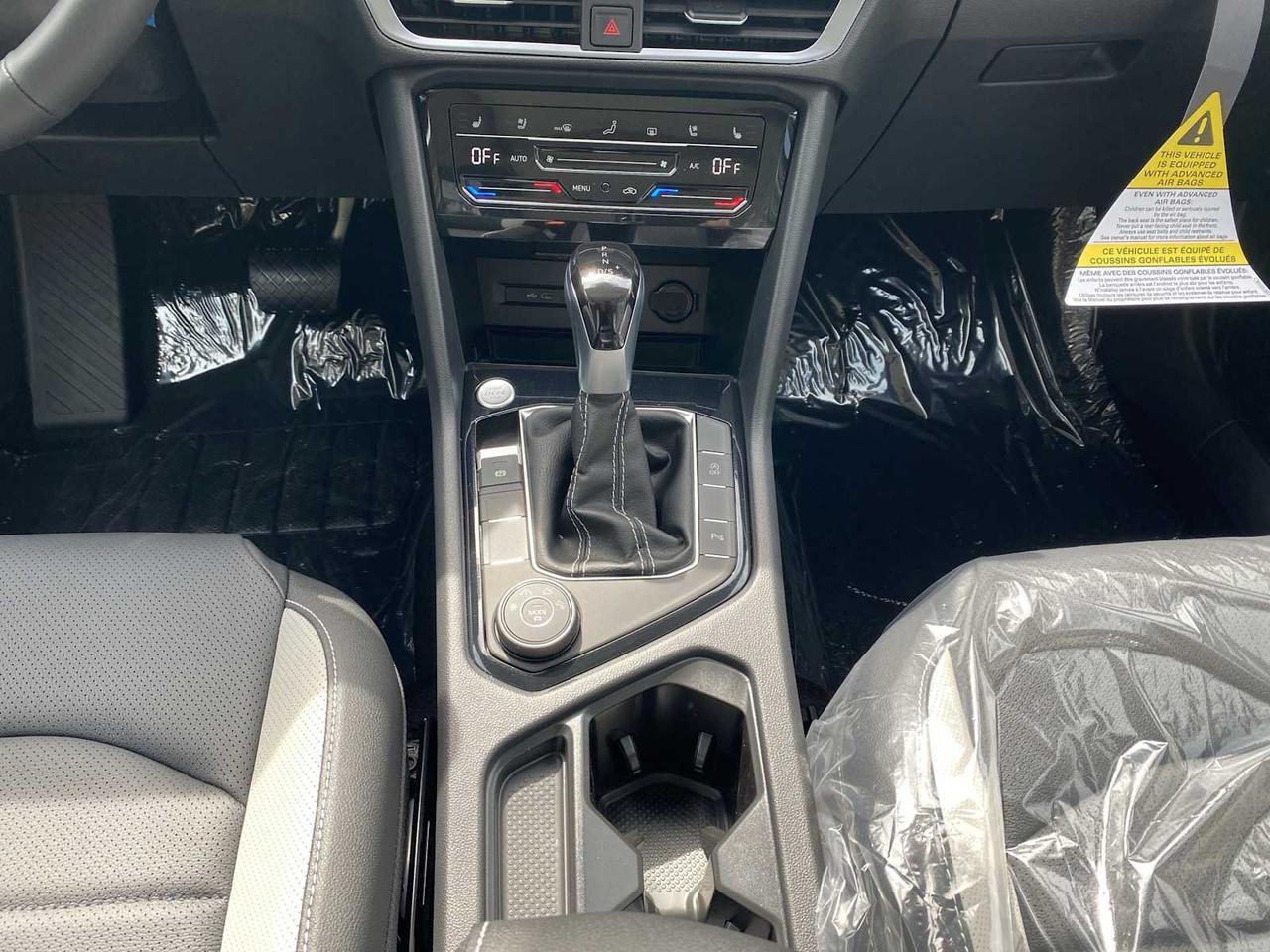 2025 Volkswagen Taos SEL Westborough MA