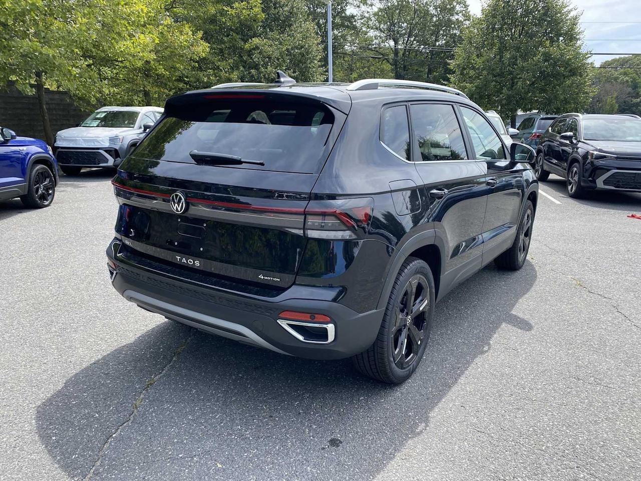 2025 Volkswagen Taos SEL Westborough MA