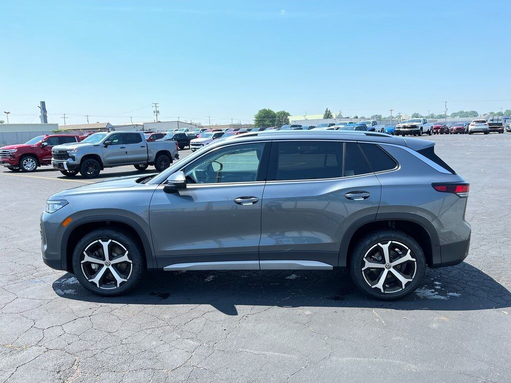 2025 Volkswagen Tiguan 2.0T SE Green Bay WI