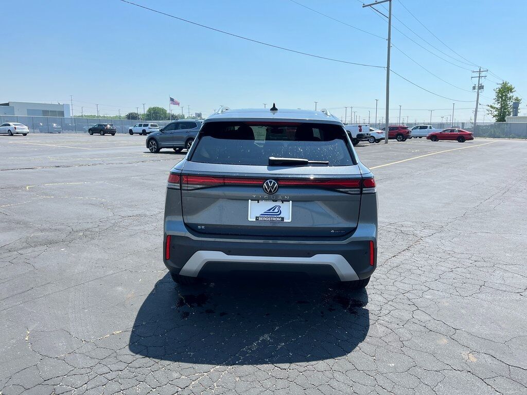2025 Volkswagen Tiguan 2.0T SE Green Bay WI